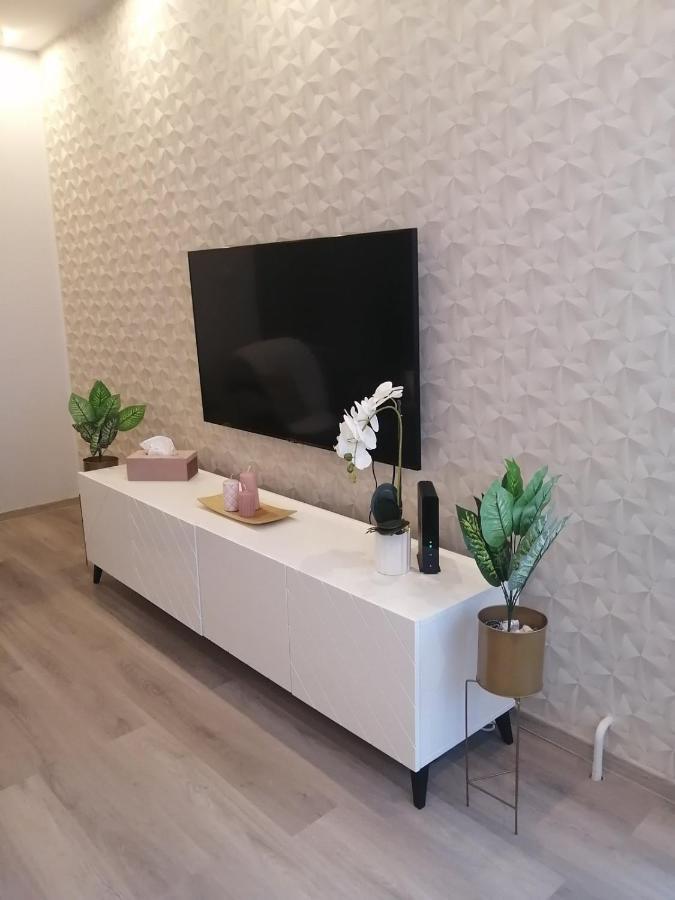 Appartement Bem Exclusive à Debrecen Extérieur photo